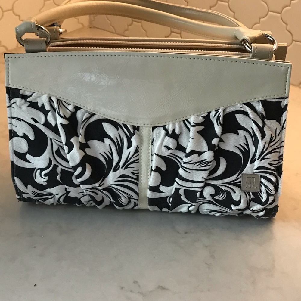 Miche classic shell.